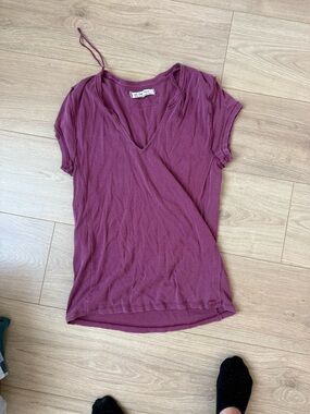 We The Free Plum V-Neck Short Sleeve Tee